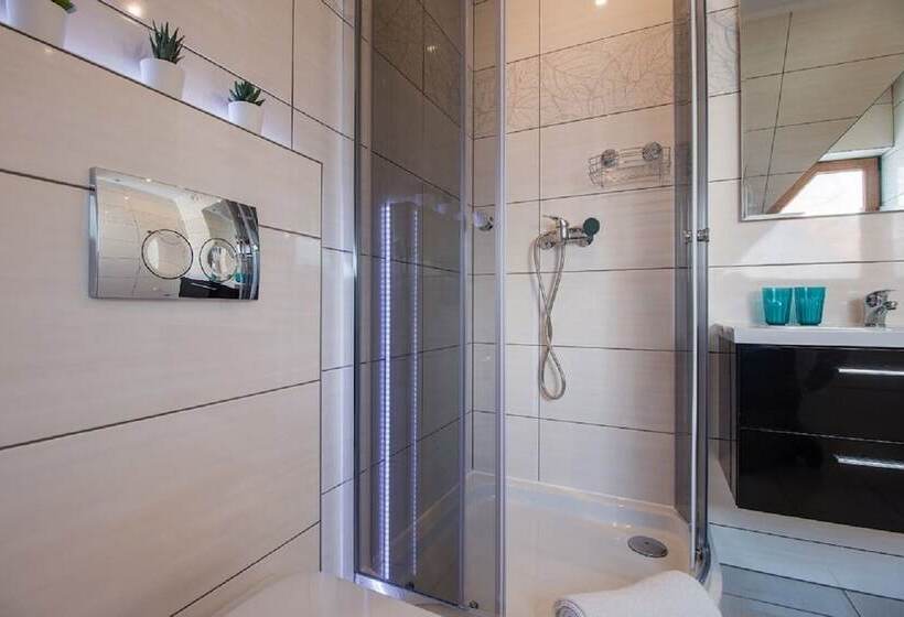 فندق Chata Pod Jemiołą