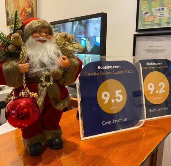 ホテル Complex Jasmine