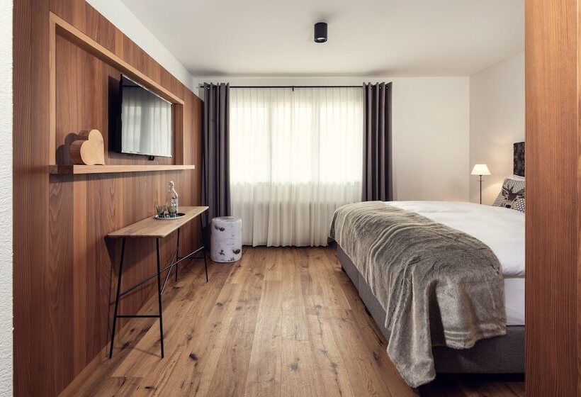 בית מלון כפרי Conrad's Mountain Lodge