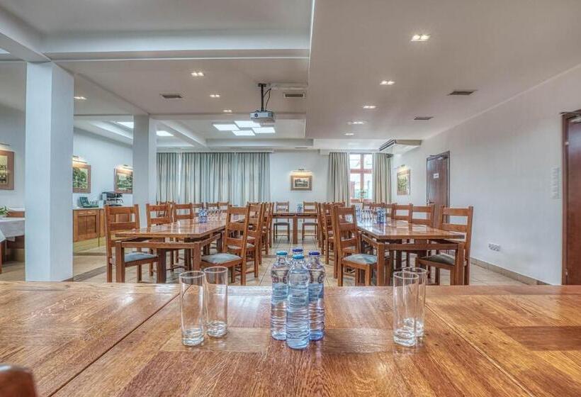 בית מלון כפרי Dom Oliwski