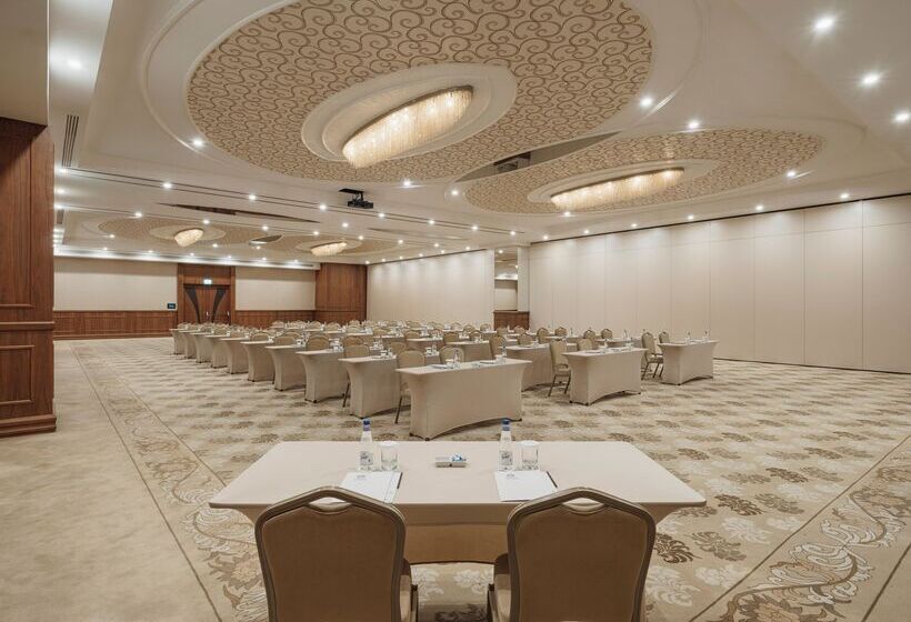 ホテル Selectum City Ataşehir