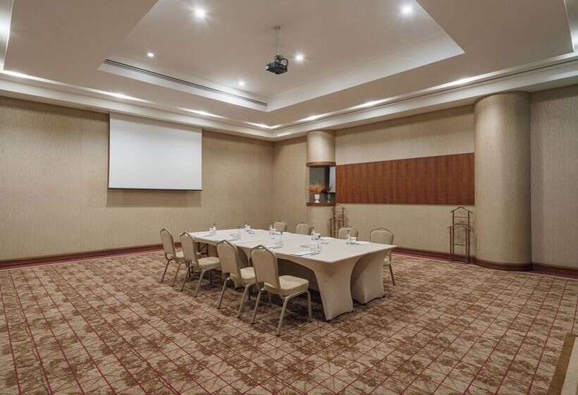 ホテル Selectum City Ataşehir