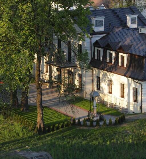 ホテル Dwór Kościuszko