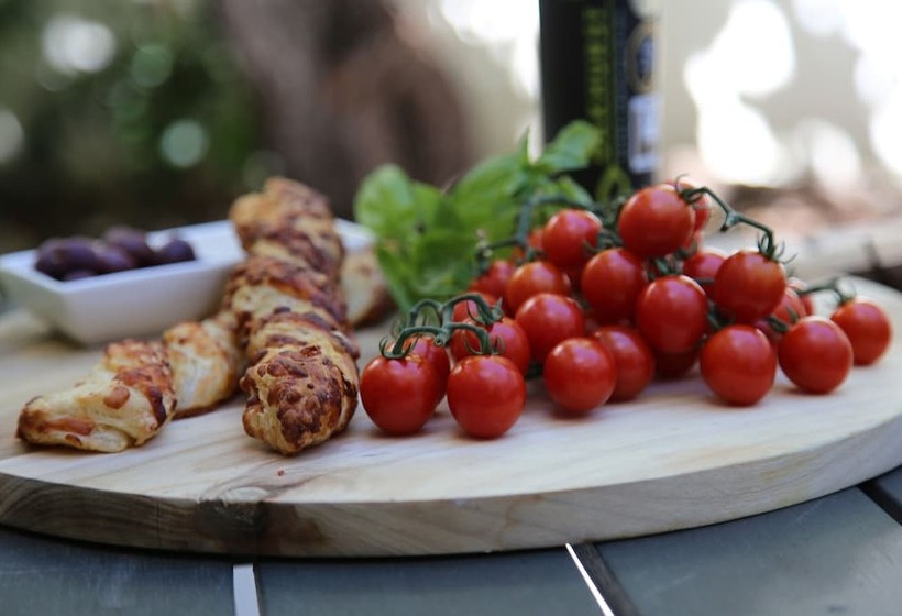 Dysart Boutique Hotel Solar Power