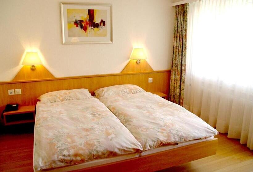 ホテル Eden No. 7