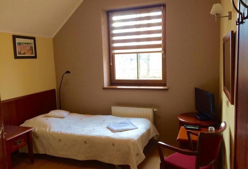 בית מלון כפרי Enklawa Bed & Breakfast