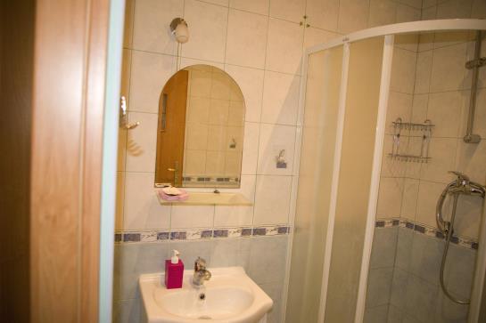 旅馆 Flower Rooms & Apartments