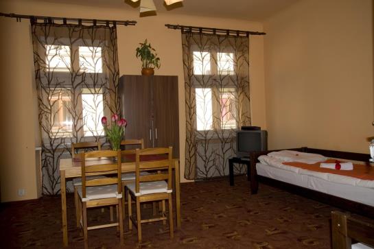 旅馆 Flower Rooms & Apartments