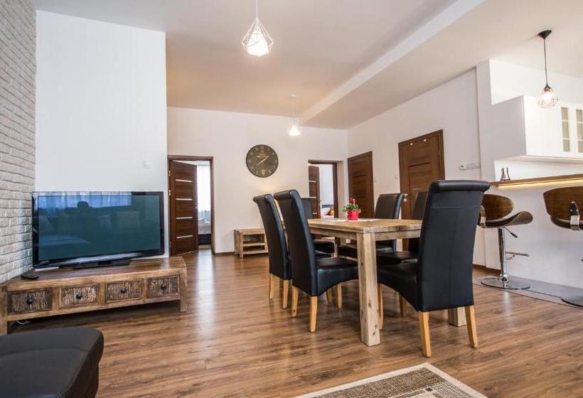 Отель Fogra Travel Pokoje Goscinne