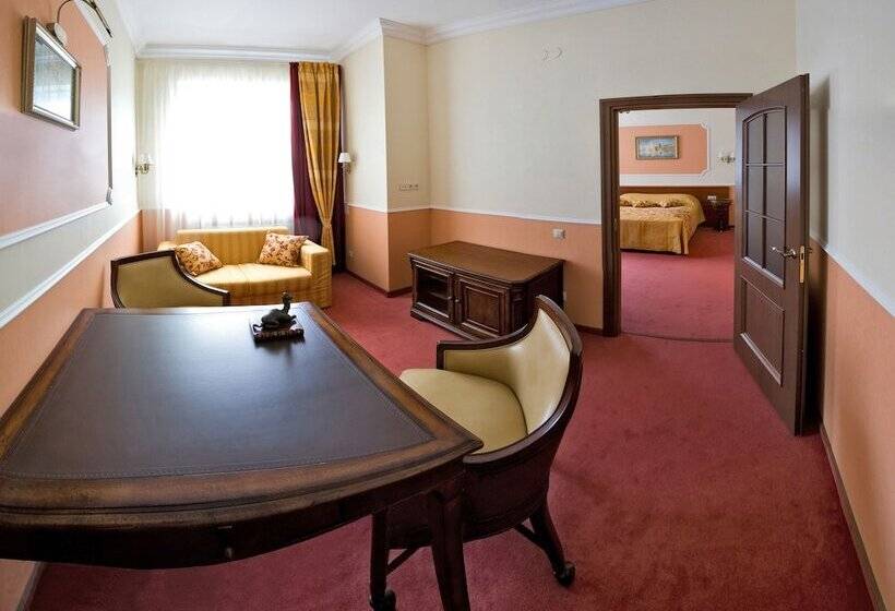 فندق Gostiny Dom