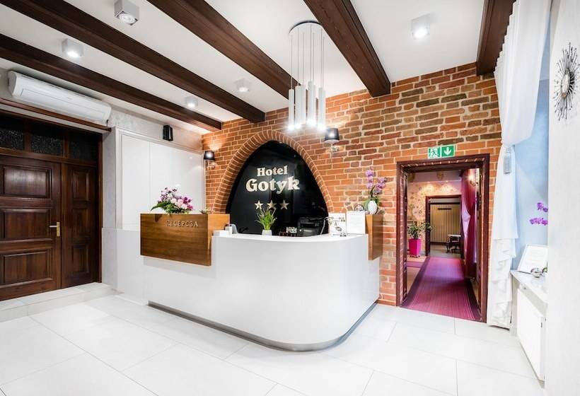 هتل Gotyk
