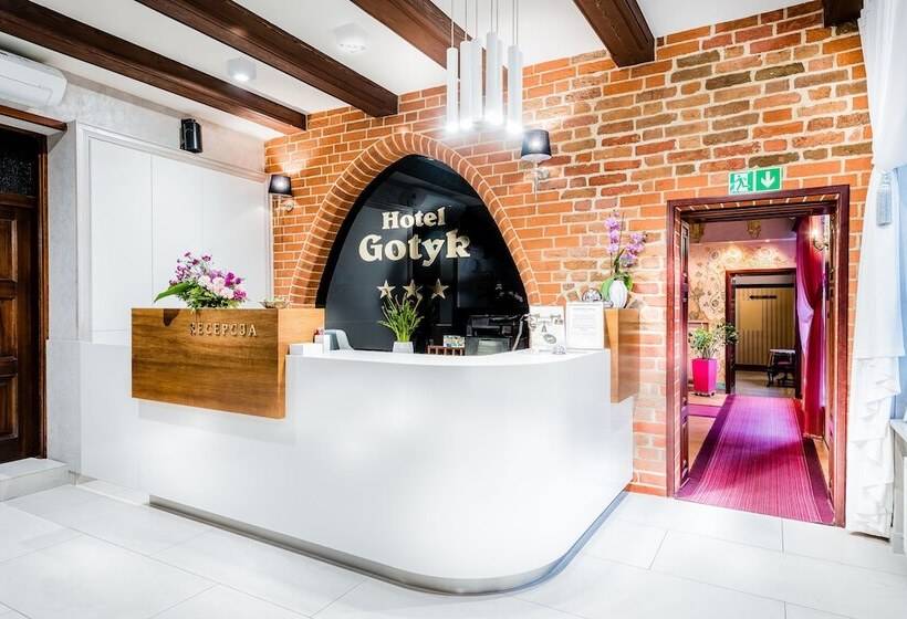 هتل Gotyk