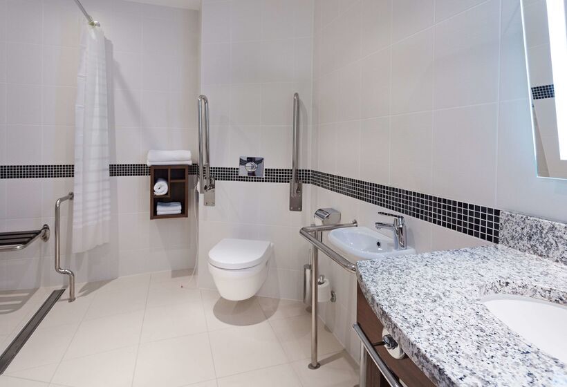 هتل Hampton By Hilton Samara