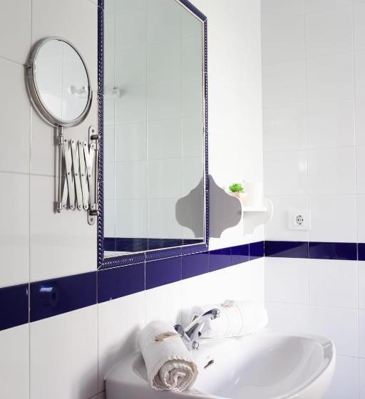 Отель Hostal Restaurante La Giralda