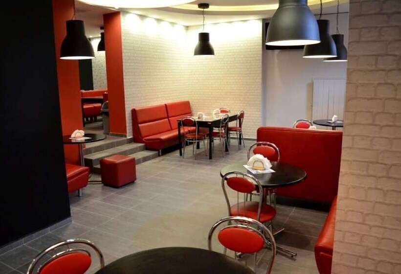 هتل Hostel Malinowski City