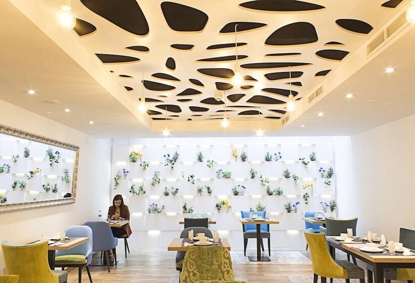 Отель Hostemplo Sagrada Familia