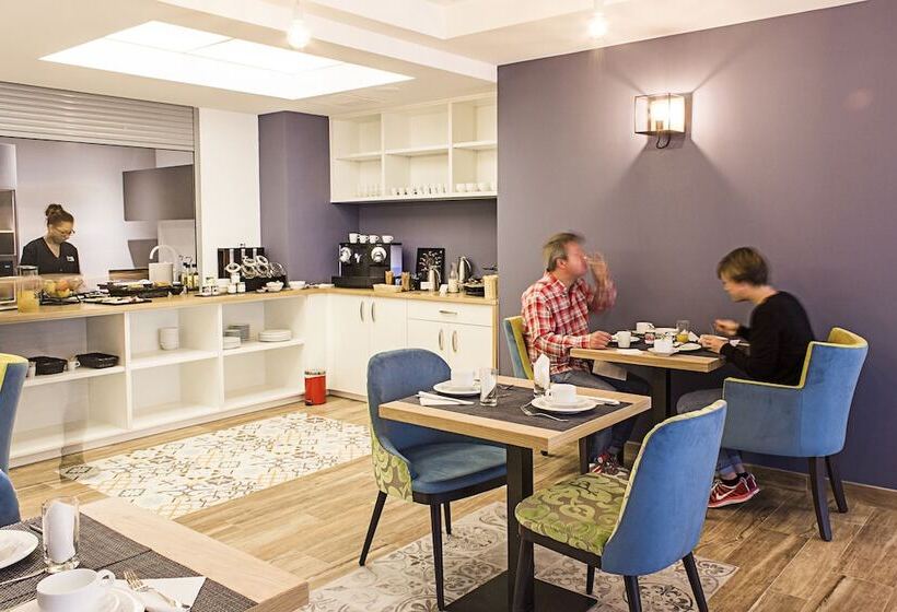 Отель Hostemplo Sagrada Familia