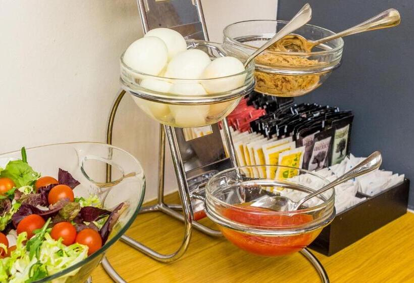 Отель Hostemplo Sagrada Familia