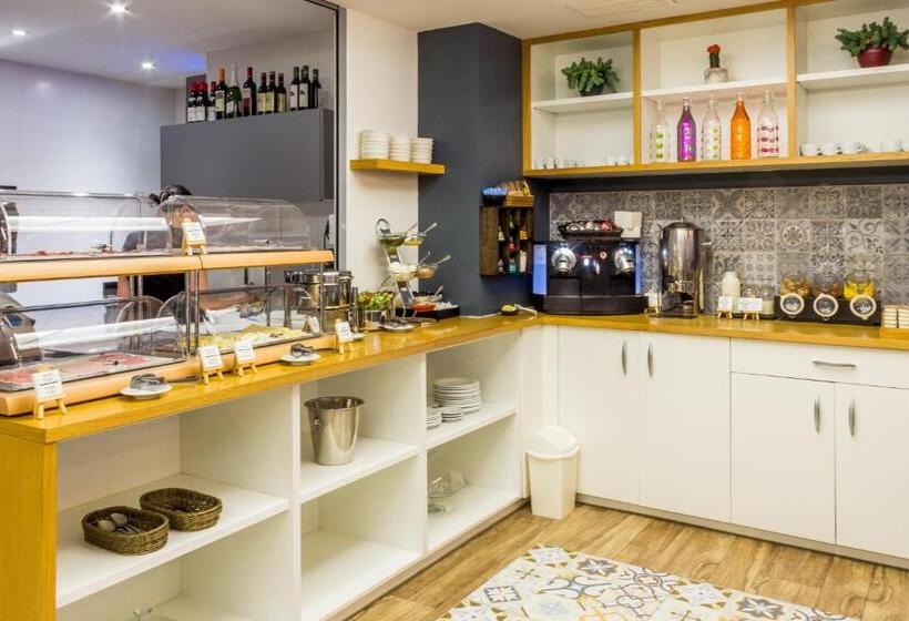 Отель Hostemplo Sagrada Familia