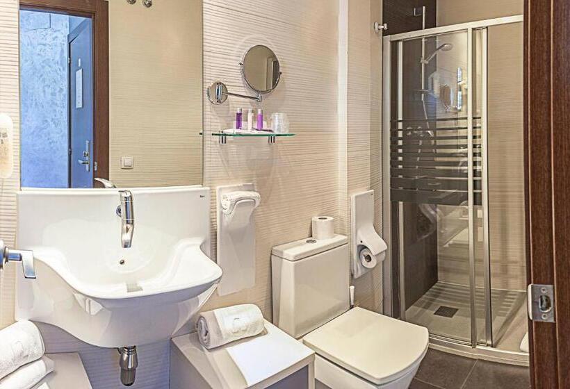 Отель Hostemplo Sagrada Familia