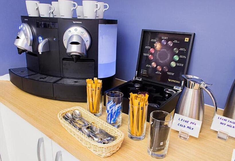 Отель Hostemplo Sagrada Familia