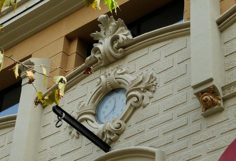 Отель Hostemplo Sagrada Familia