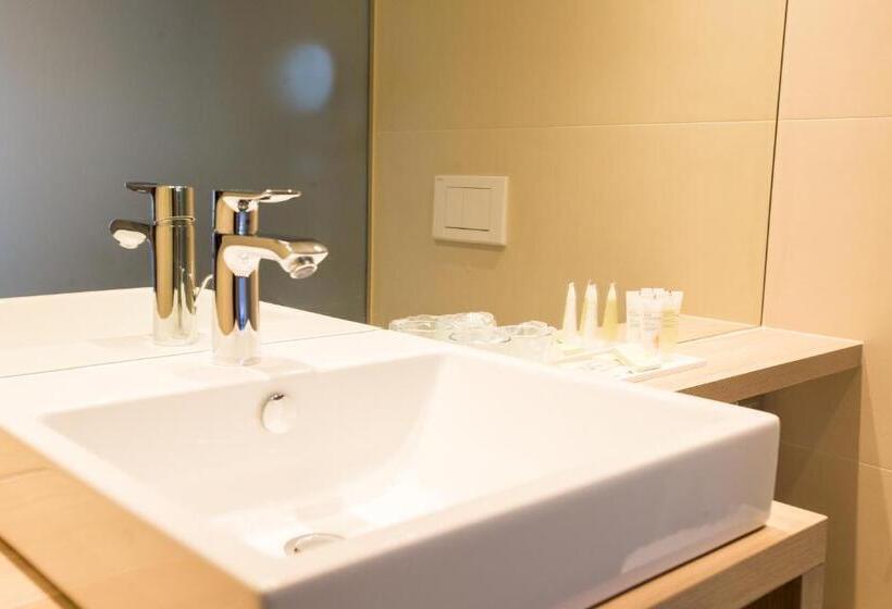 فندق Hôtel Des Voyageurs Boutique