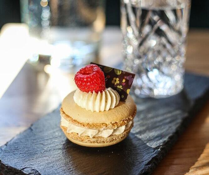 هتل Garni Konvice