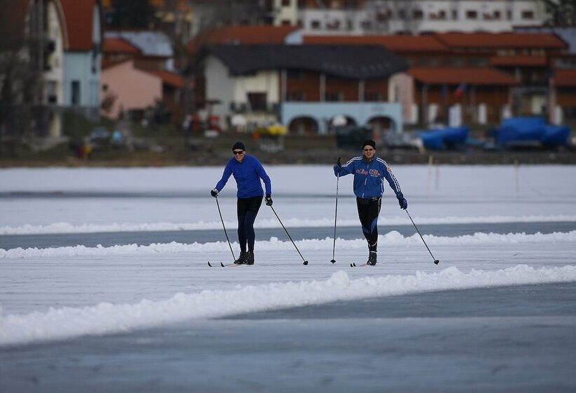 هتل Garni Konvice