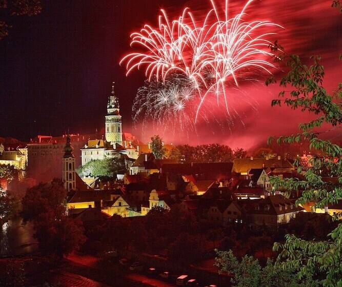 هتل Garni Konvice