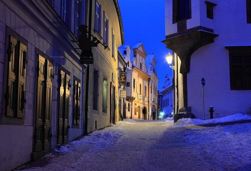 هتل Garni Konvice