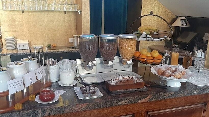 هتل Garni Konvice