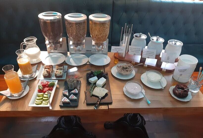 هتل Garni Konvice