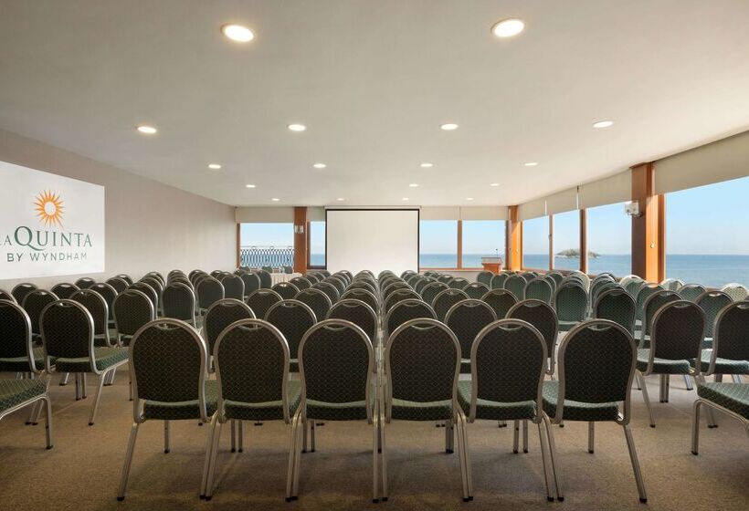 فندق La Quinta By Wyndham Giresun