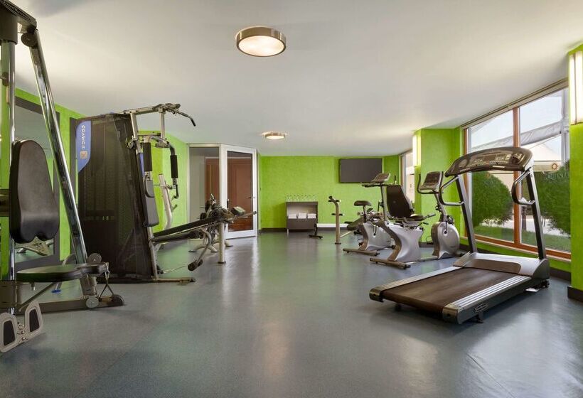 فندق La Quinta By Wyndham Giresun