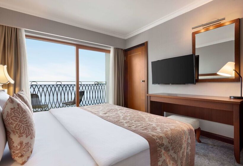 فندق La Quinta By Wyndham Giresun