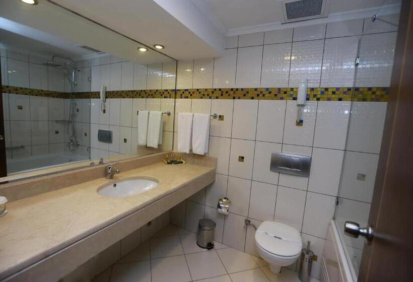 فندق La Quinta By Wyndham Giresun