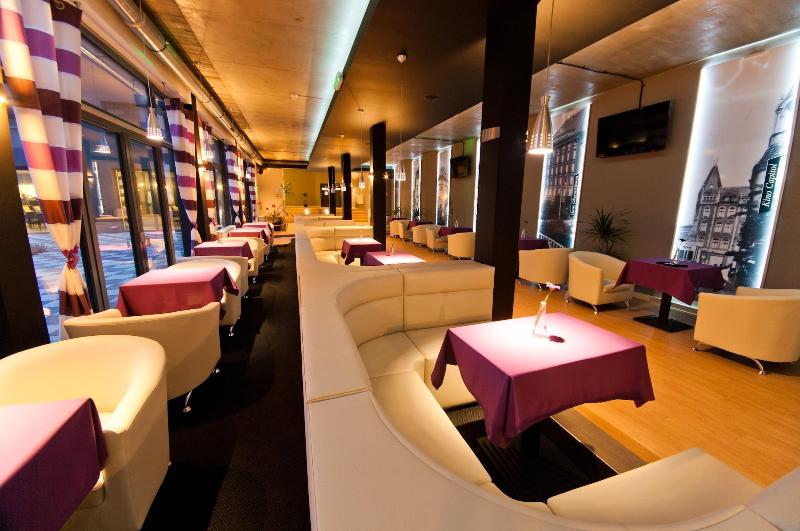 酒店 Malinowski Business