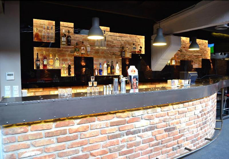 酒店 Malinowski Business