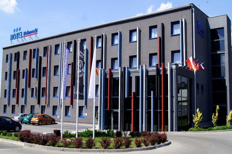 酒店 Malinowski Business