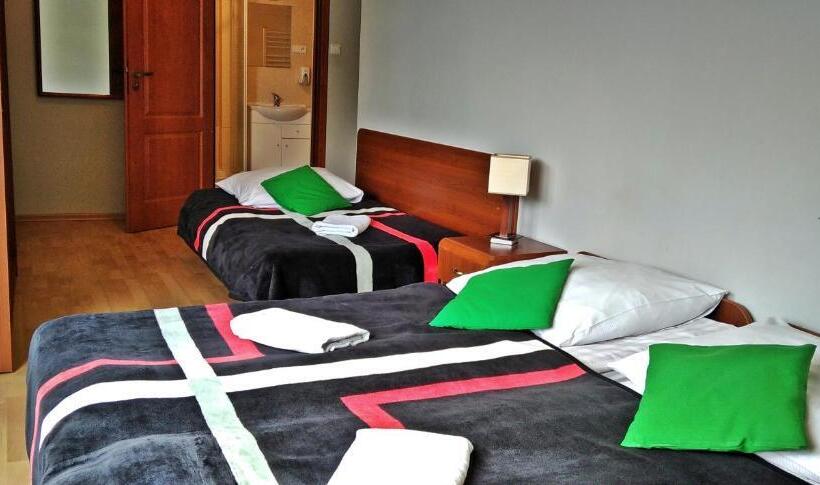 هتل Montebello Bussines & Spa