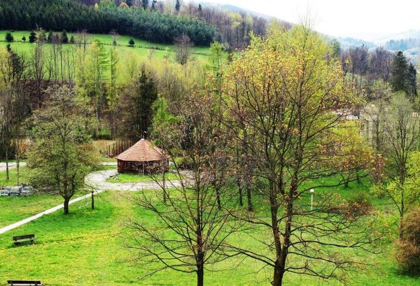 هتل Montebello Bussines & Spa