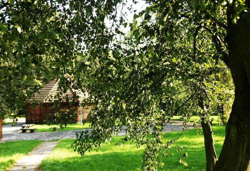 هتل Montebello Bussines & Spa