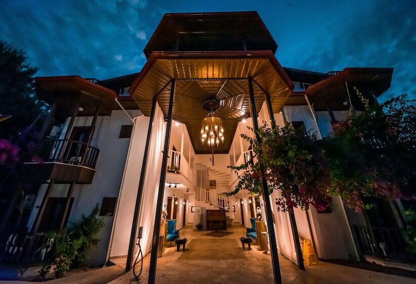 Отель Murat Pasha Mansion