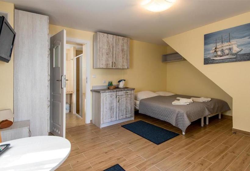 فندق Villa Nautilus