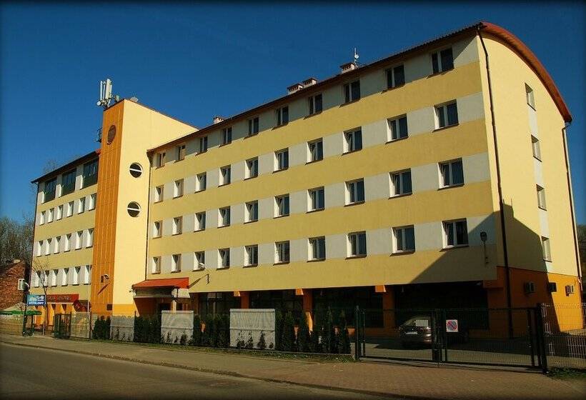 בית מלון כפרי Ośrodek Scsk Optima