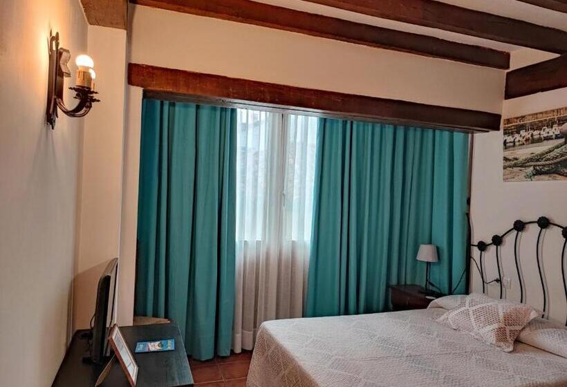 فندق Pasaje San Jorge