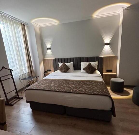 ホテル Pendik Marine