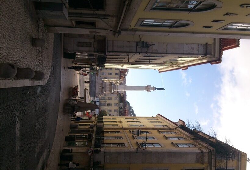 هتل Pensao Estacao Central