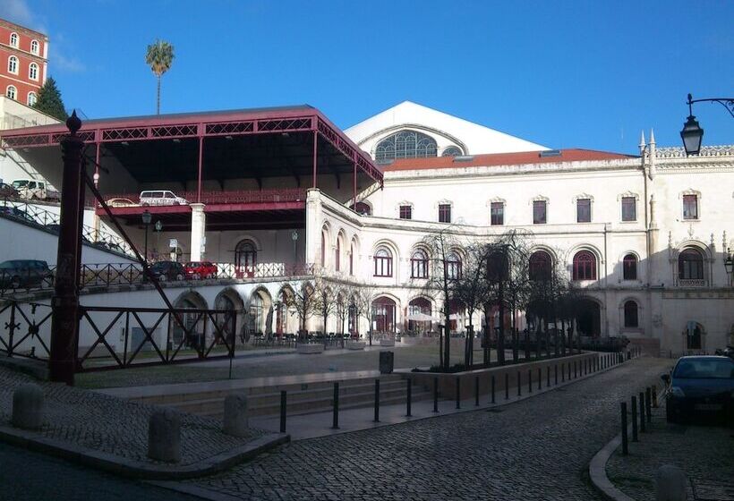 هتل Pensao Estacao Central